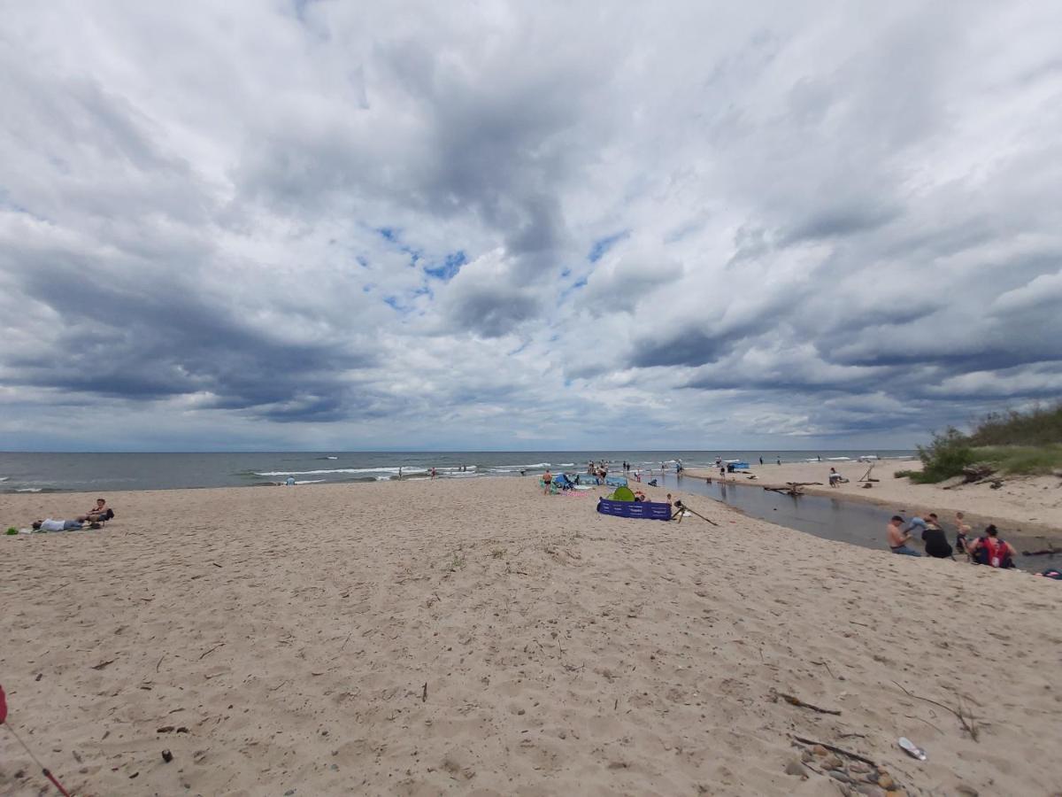 Willa Wieniotowo Apartamenty Przy Lesie I Plazy Ap Am Wald Und Strand Ustronie Morskie Exteriör bild