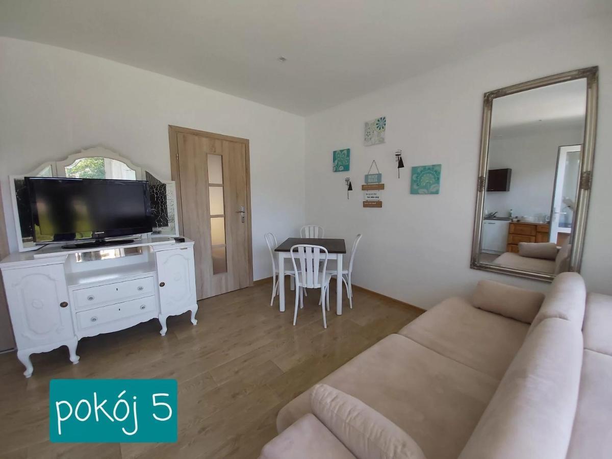 Willa Wieniotowo Apartamenty Przy Lesie I Plazy Ap Am Wald Und Strand Ustronie Morskie Exteriör bild