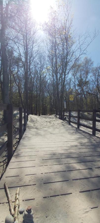 Willa Wieniotowo Apartamenty Przy Lesie I Plazy Ap Am Wald Und Strand Ustronie Morskie Exteriör bild